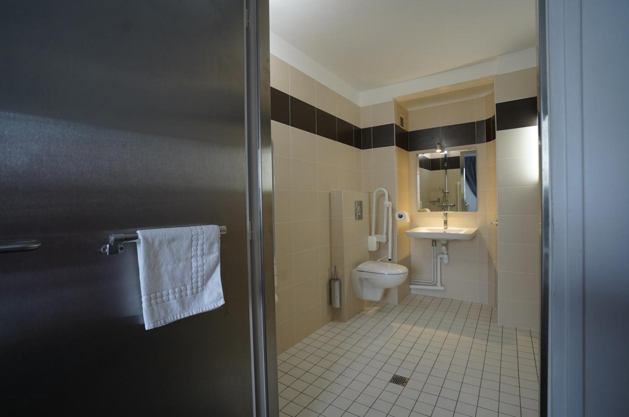 Anais Hotel Bourges Nord Saint-Doulchard Buitenkant foto