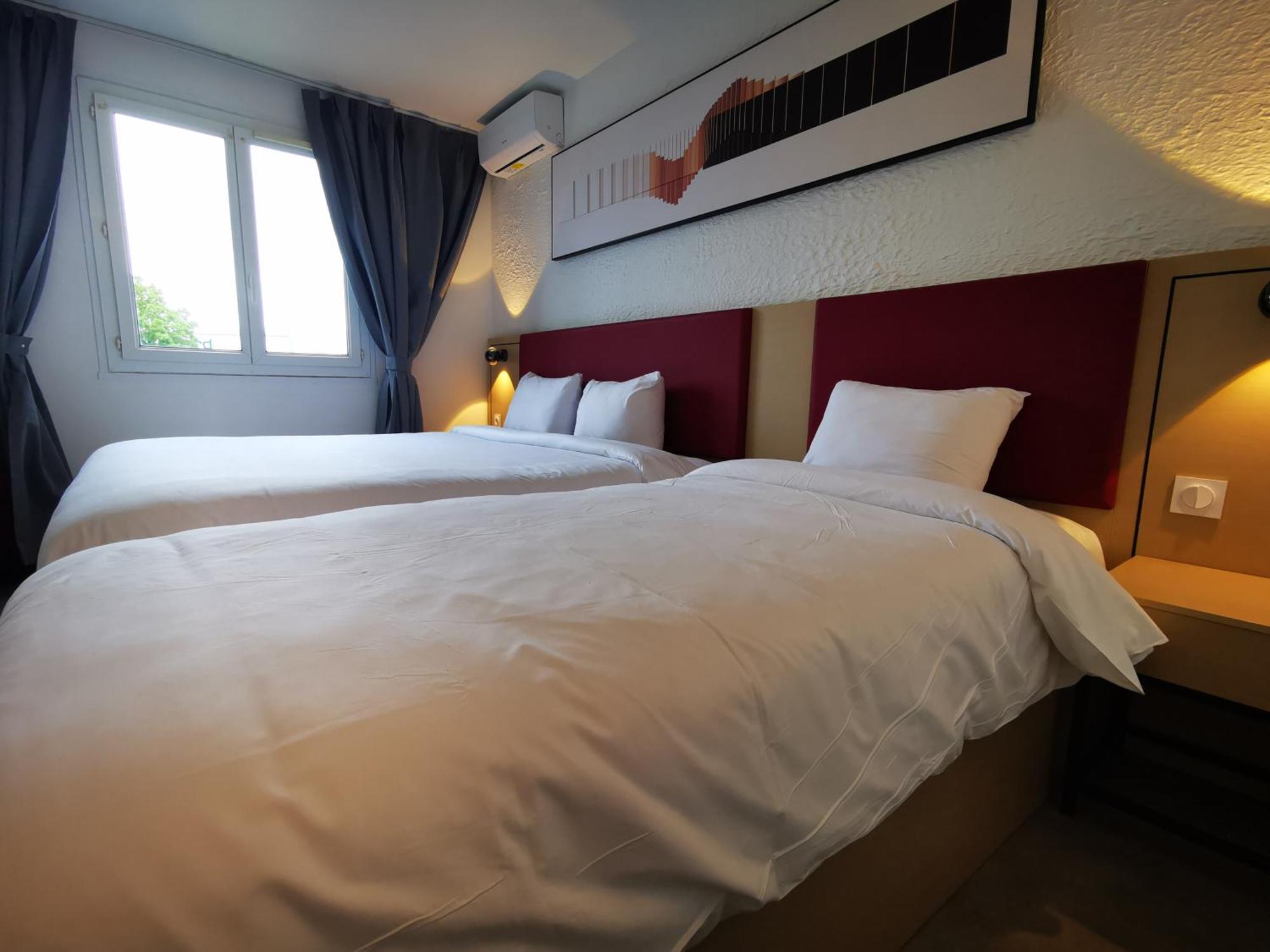 Anais Hotel Bourges Nord Saint-Doulchard Buitenkant foto